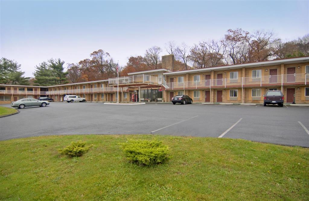 Americas Best Value Inn-Wethersfield/Hartford Exterior photo