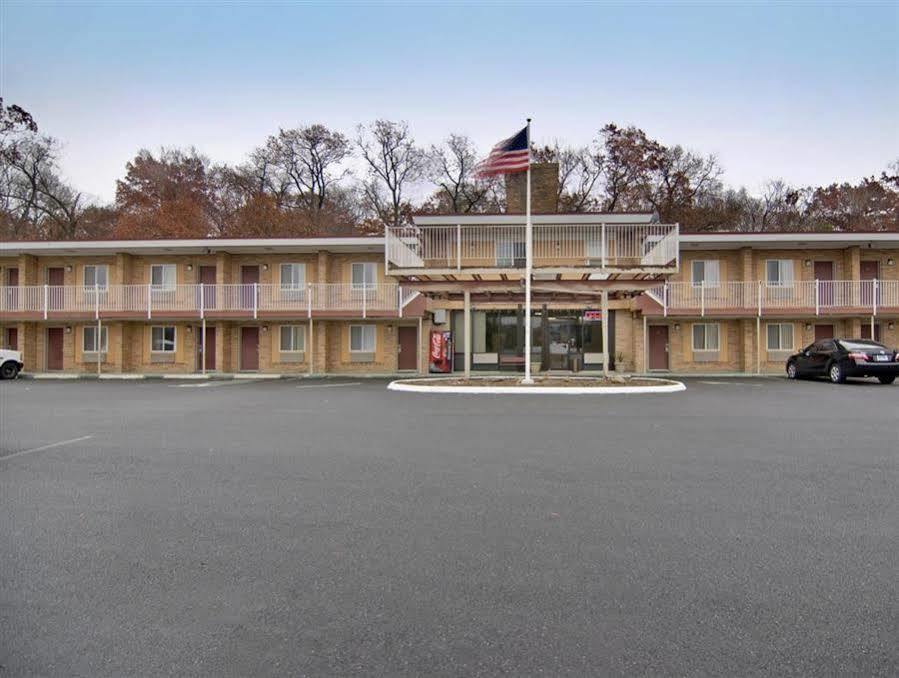 Americas Best Value Inn-Wethersfield/Hartford Exterior photo